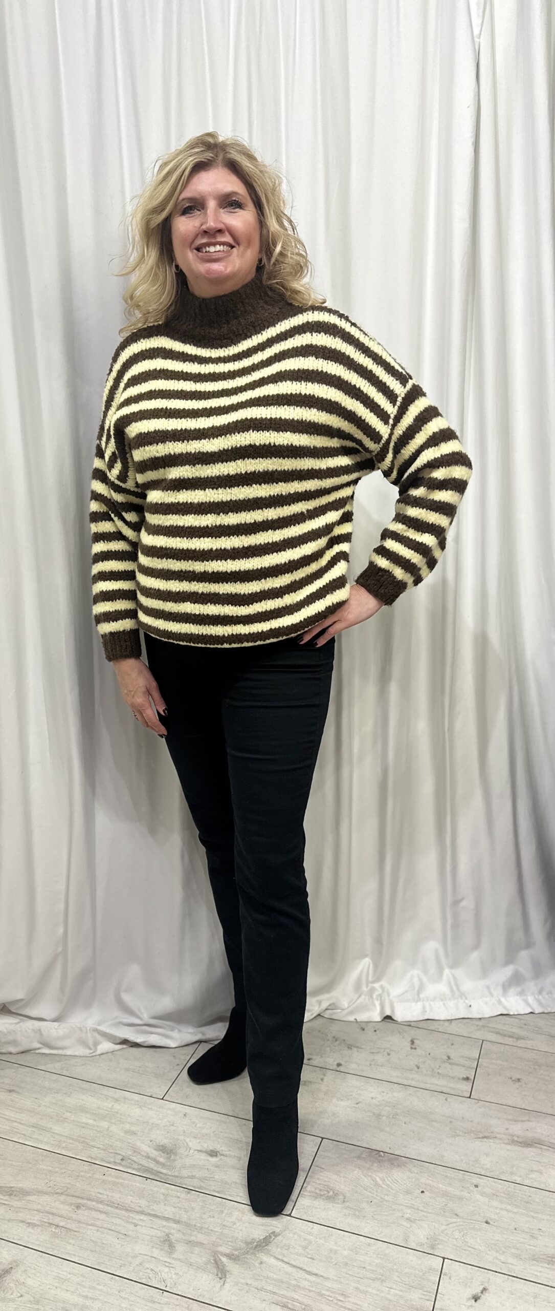 Round Neck Stripe Chunky Jumper in Brown & Lemon