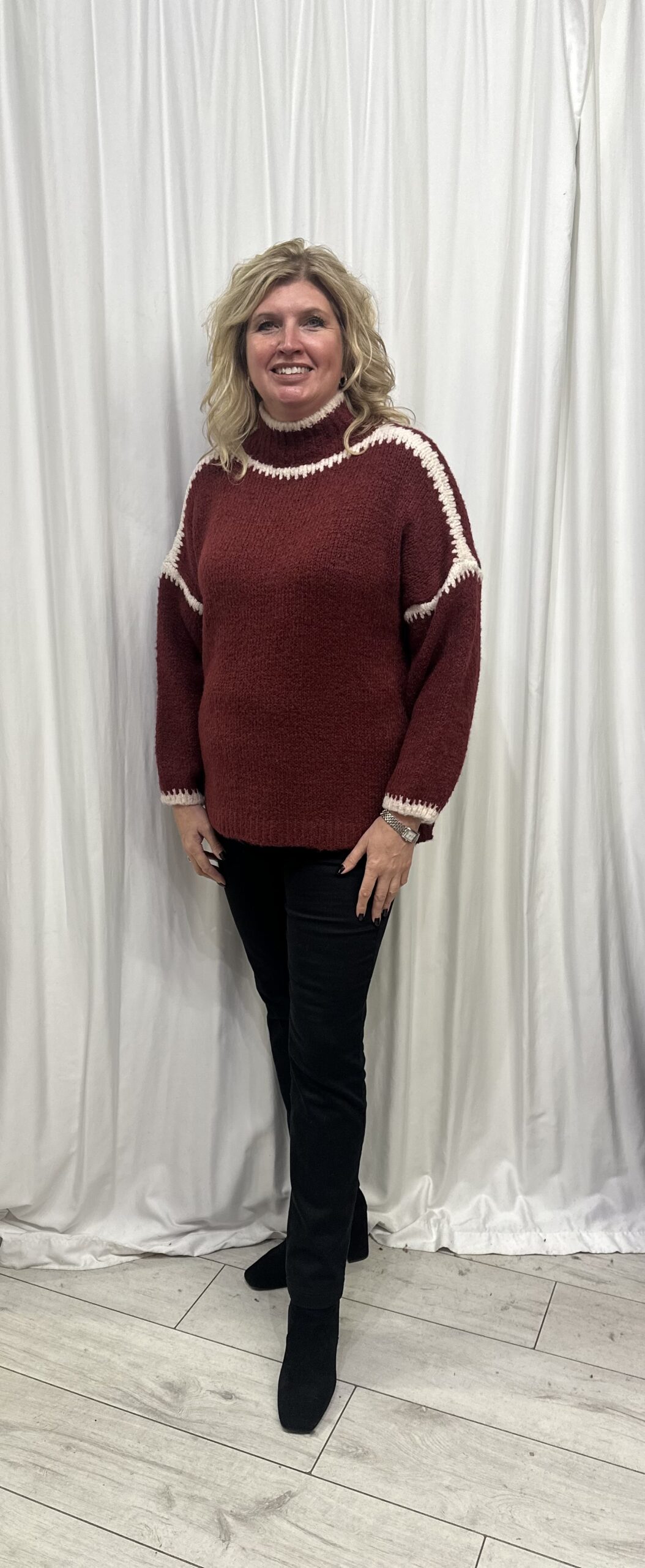 Contrast Chunky Jumper in Berry & White