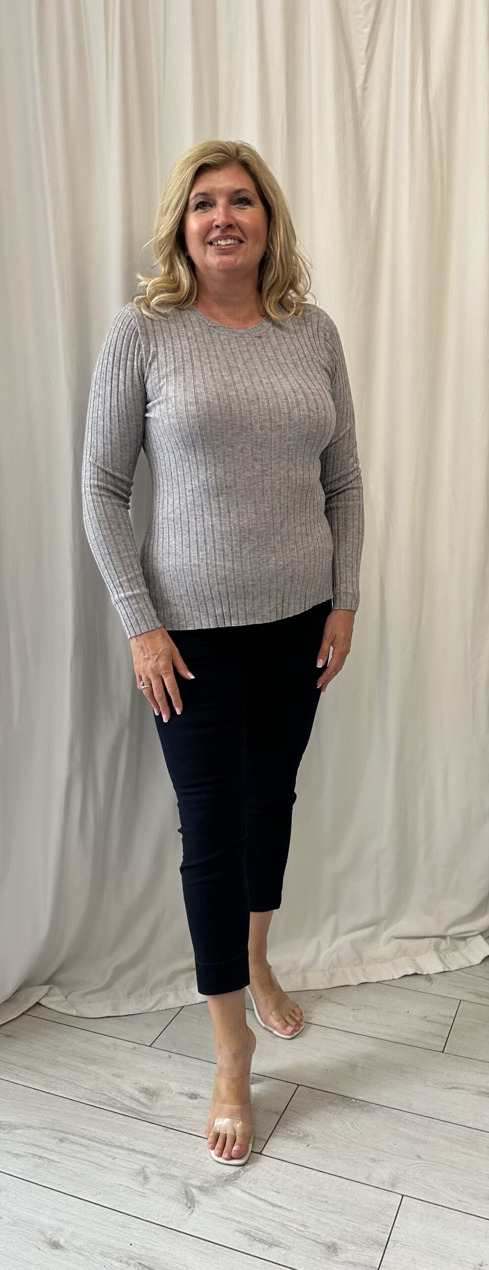Scoop Neck Ribbed Top