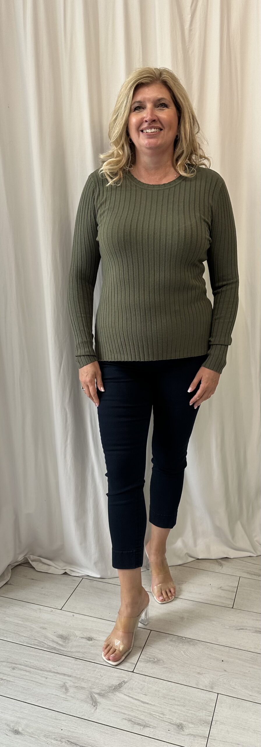 Scoop Neck Ribbed Top