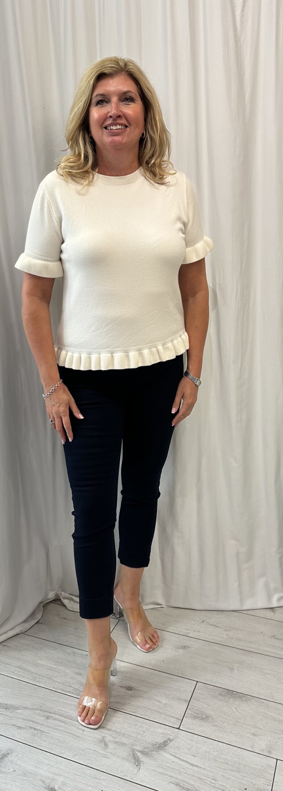 Ruffle Hem Short Sleeve Knitted Top